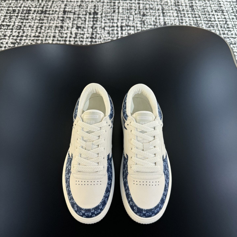 Givenchy Sneakers